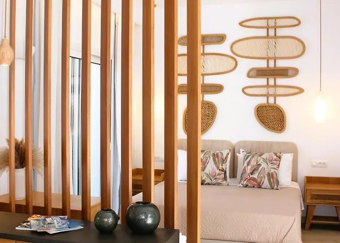 Akropolis Village Complex Of Luxury 키라파나기아